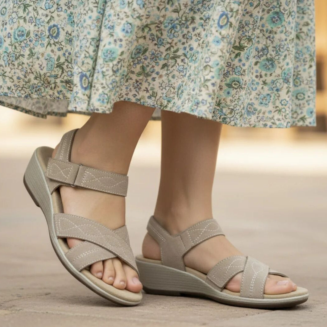 Holly™ | Varm elegance i blød taupe