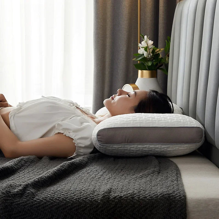 NakkePude™ | Ergonomisk pude til bedre søvn og komfort